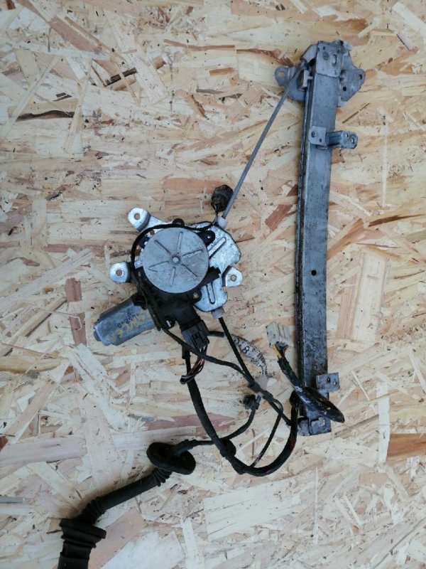 Стеклоподъемник, 1000 рублей, Красноярск