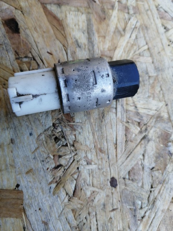 Датчик давления в системе кондиционирования, 1000 рублей, Красноярск