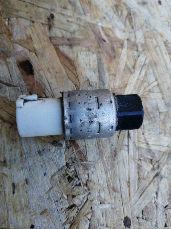 Датчик давления в системе кондиционирования, 1000 рублей, Красноярск