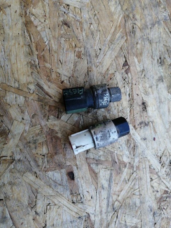 Датчик давления в системе кондиционирования, 1000 рублей, Красноярск