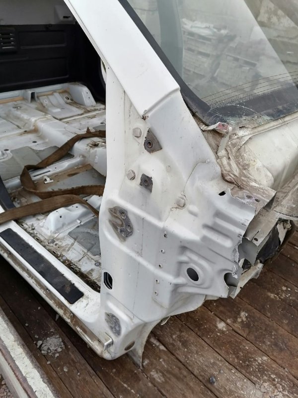 Стойка кузова, 2000 рублей, Красноярск