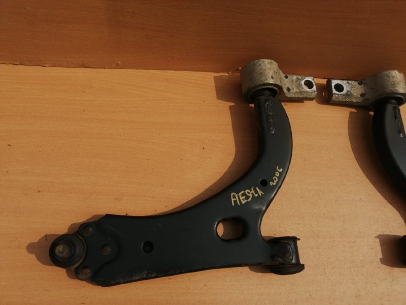 Рычаг подвески, 1000 рублей, Красноярск