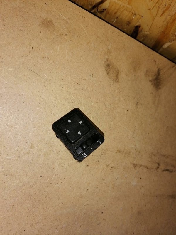 Блок управления зеркалами, 1000 рублей, Красноярск