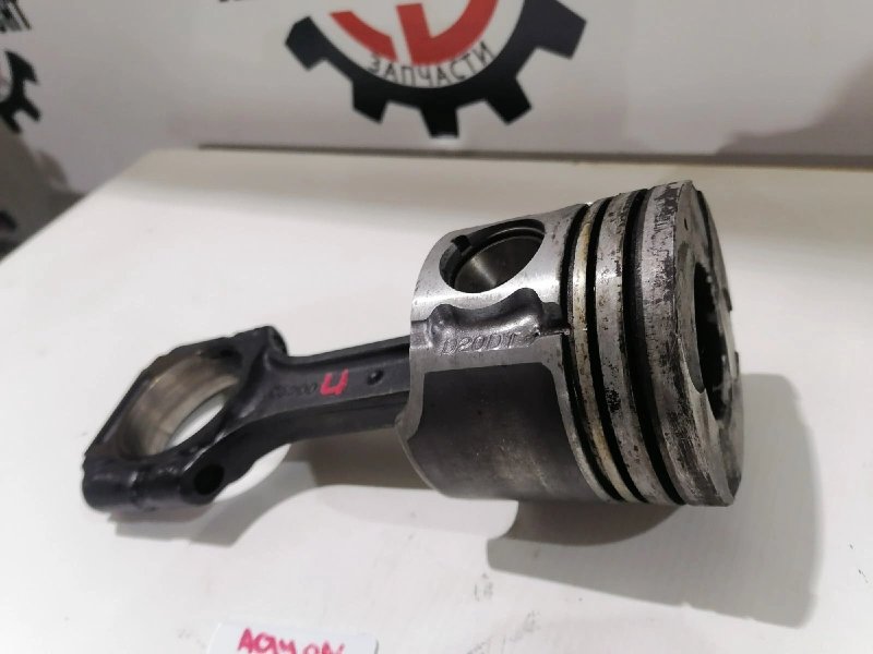 Поршень с шатуном, 2500 рублей, Красноярск