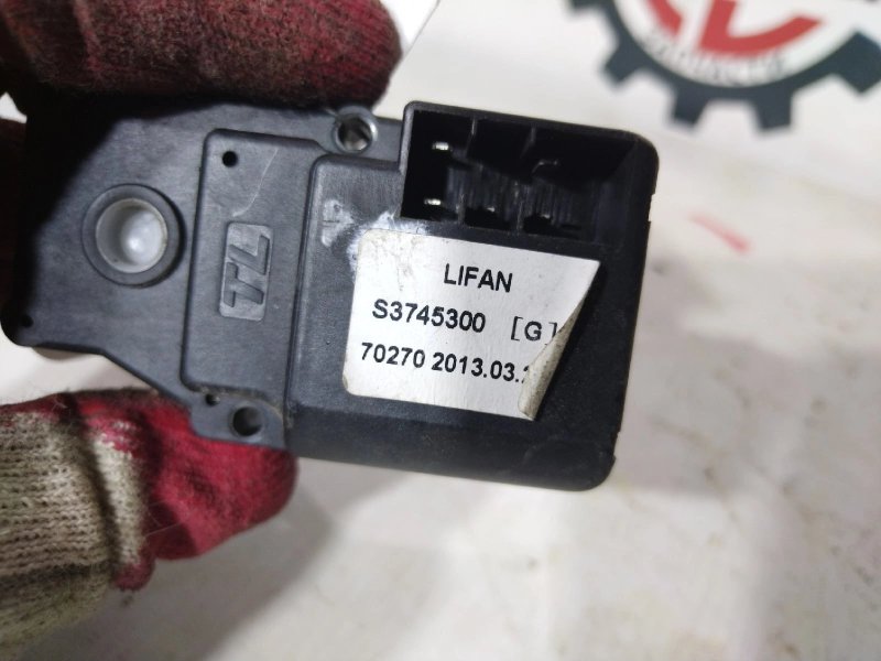 Привод заслонок отопителя, 500 рублей, Красноярск