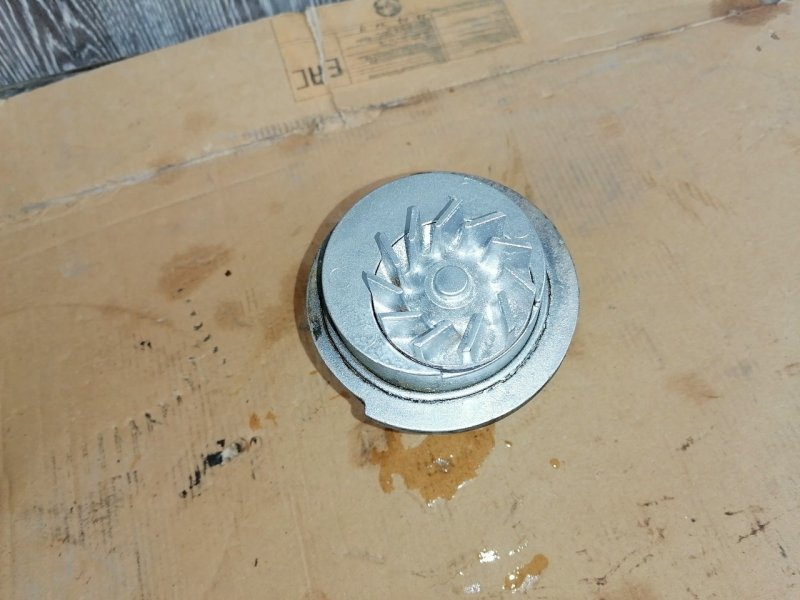 Помпа, 1000 рублей, Красноярск