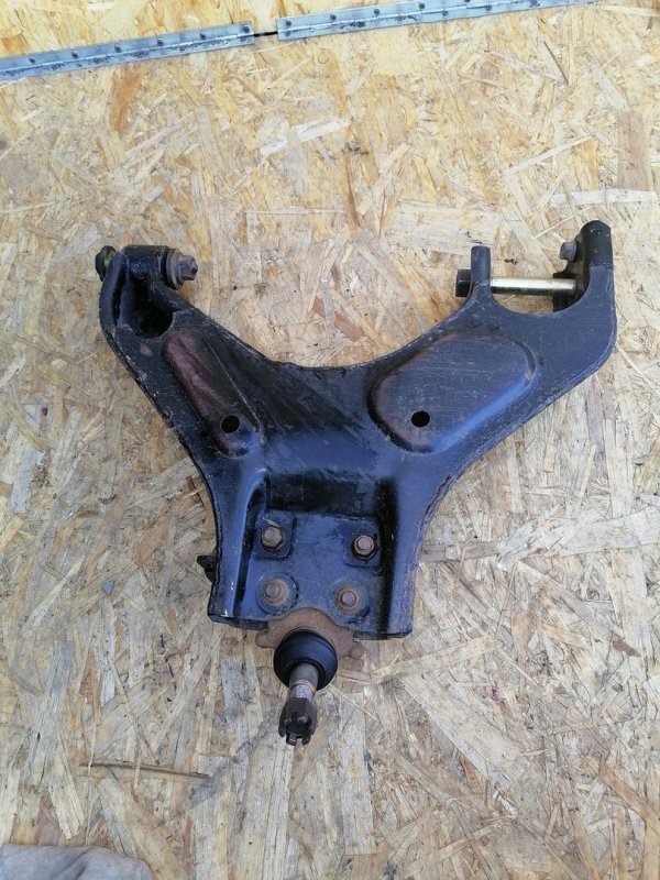 Рычаг подвески, 2000 рублей, Красноярск