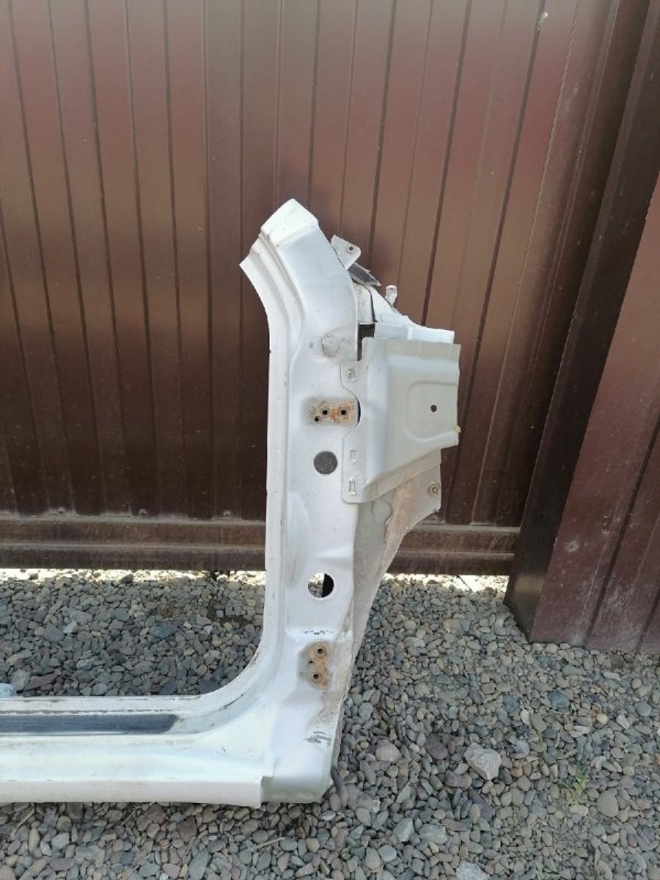 Стойка кузова, 2000 рублей, Красноярск