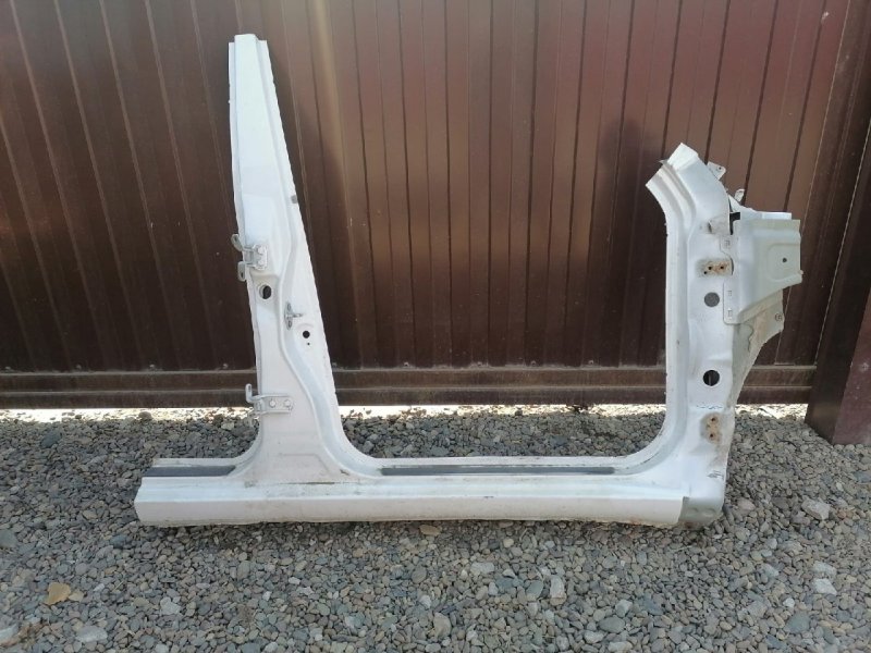 Стойка кузова, 2000 рублей, Красноярск