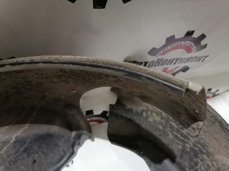 Подкрылок, 1000 рублей, Красноярск