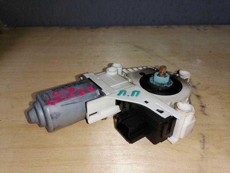 Стеклоподъемник, 2000 рублей, Красноярск