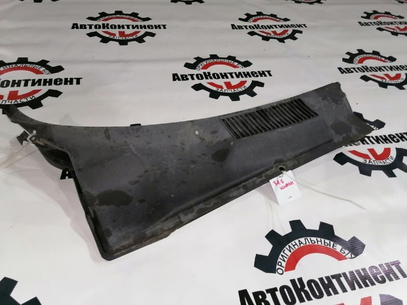 Решетка под лобовое стекло, 500 рублей, Красноярск