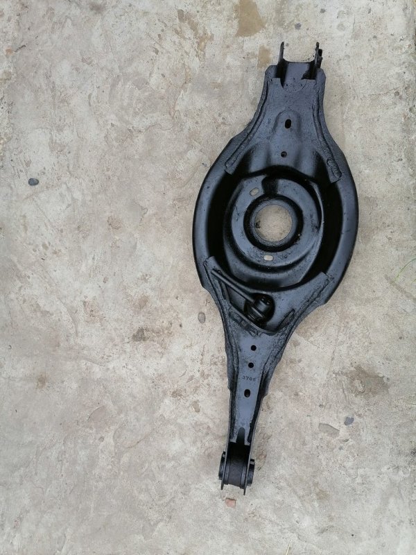 Рычаг подвески, 1000 рублей, Красноярск