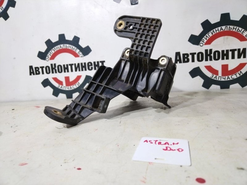 Кронштейн, 800 рублей, Красноярск