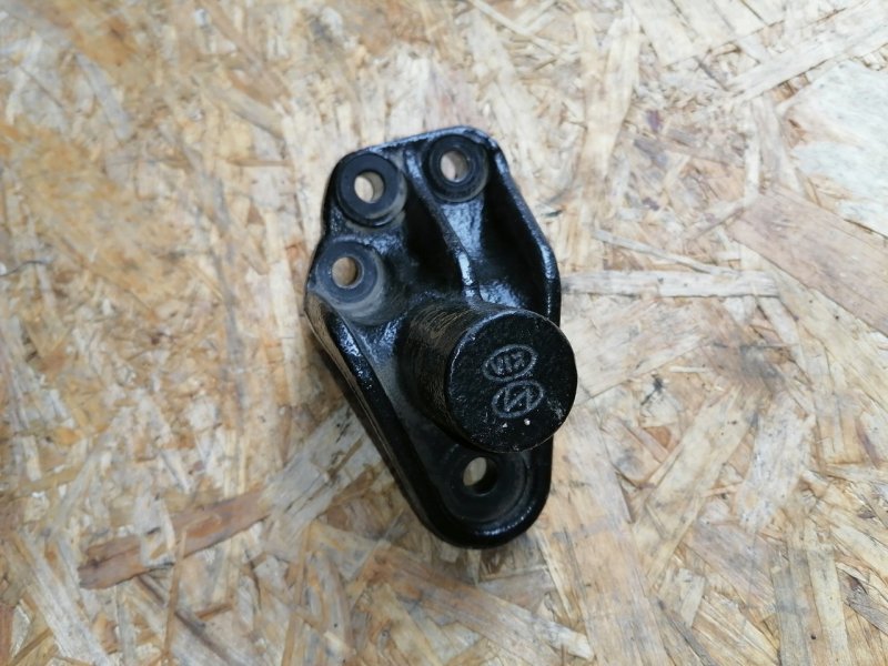 Кронштейн, 1000 рублей, Красноярск