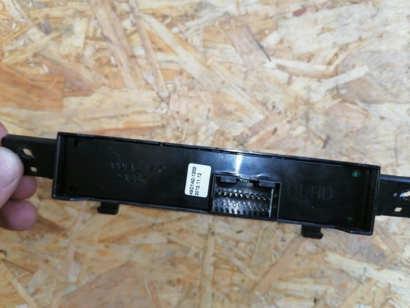 Кнопки в салон, 1000 рублей, Красноярск