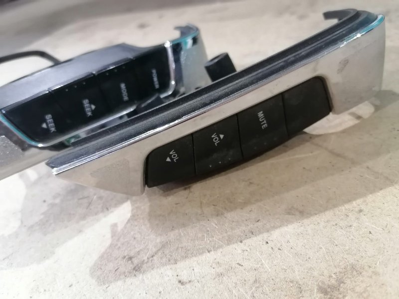 Кнопки в салон, 3000 рублей, Красноярск