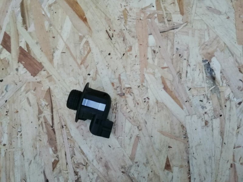 Блок управления зеркалами, 500 рублей, Красноярск