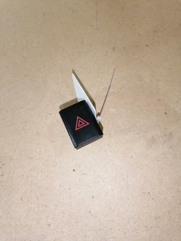 Кнопки в салон, 100 рублей, Красноярск