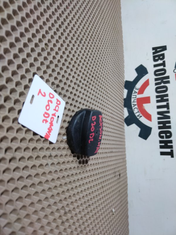 Крышка маслозаливной горловины, 1000 рублей, Красноярск