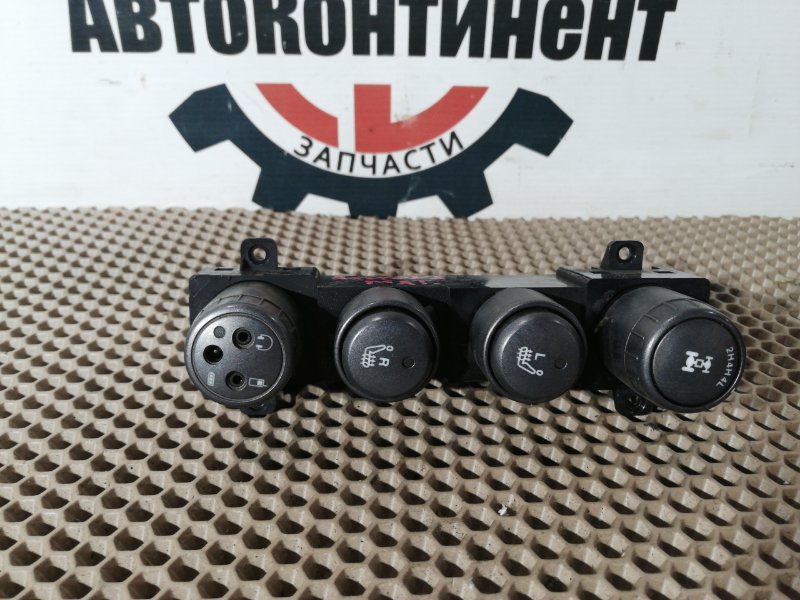 Кнопки в салон, 1000 рублей, Красноярск