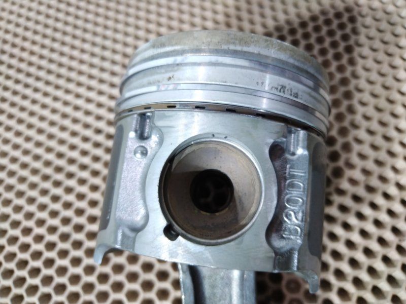 Поршень с шатуном, 2500 рублей, Красноярск