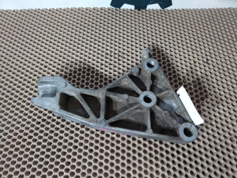 Кронштейн, 1000 рублей, Красноярск