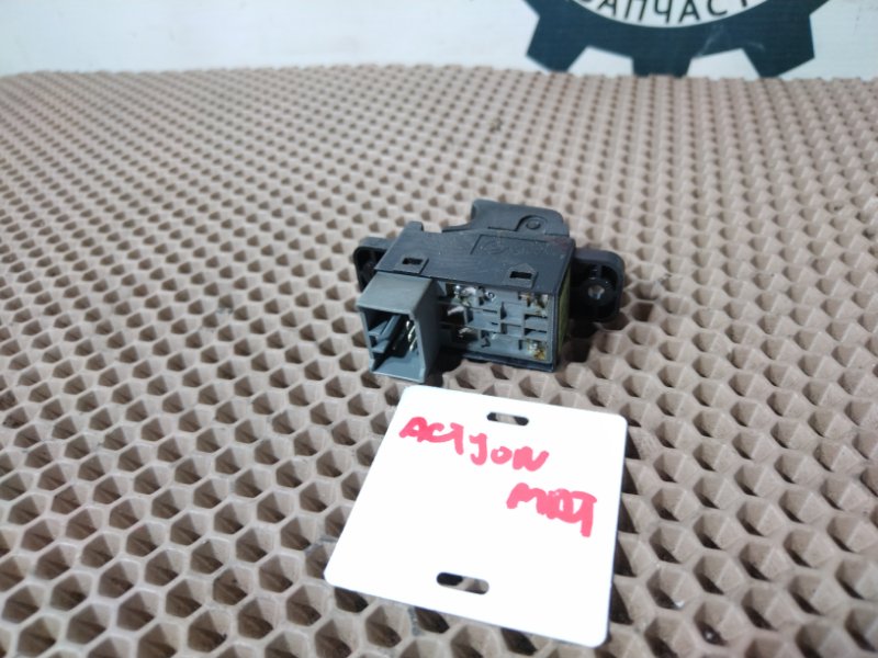 Кнопка стеклоподъемника, 500 рублей, Красноярск