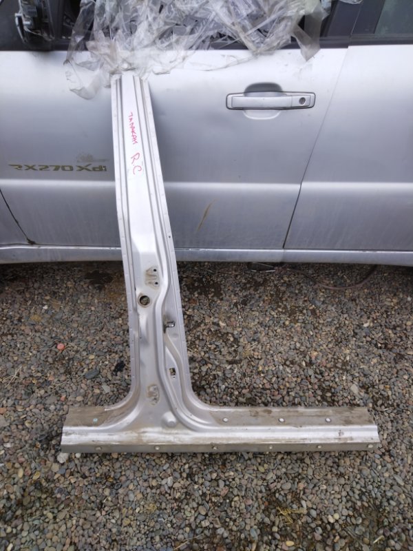 Стойка кузова, 2000 рублей, Красноярск