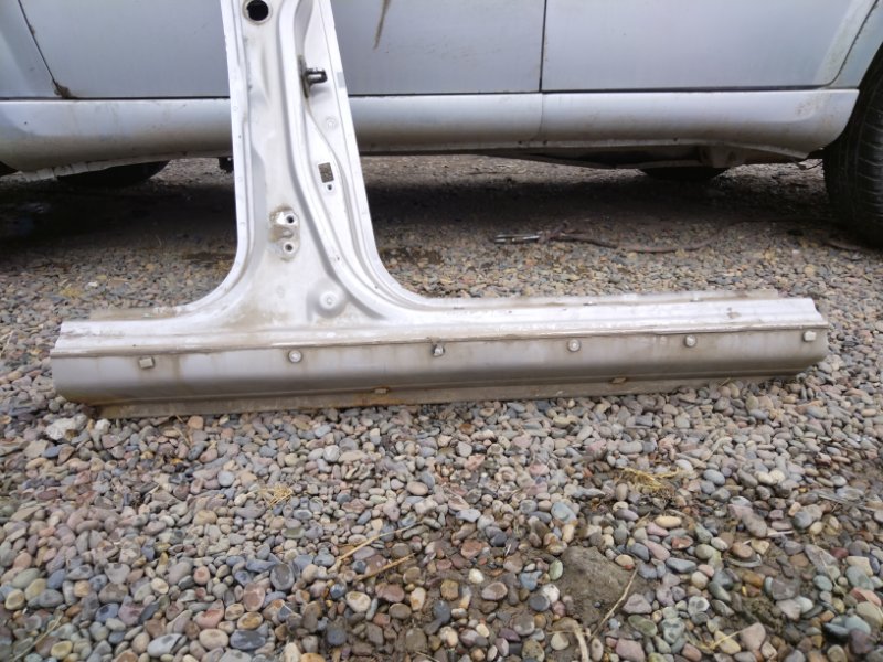 Стойка кузова, 2000 рублей, Красноярск