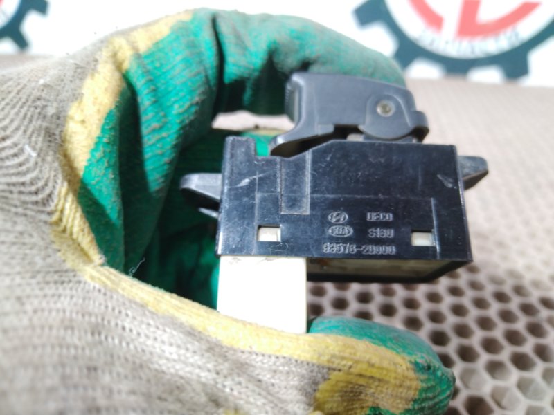 Кнопка стеклоподъемника, 500 рублей, Красноярск