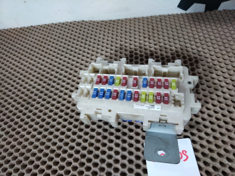 Блок реле и предохранителей, 2700 рублей, Красноярск