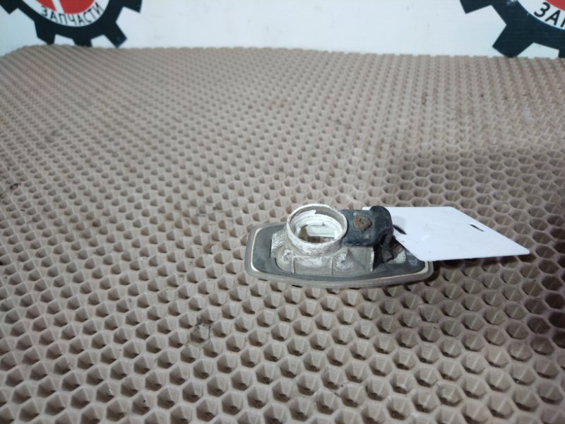 Поворотник, 700 рублей, Красноярск