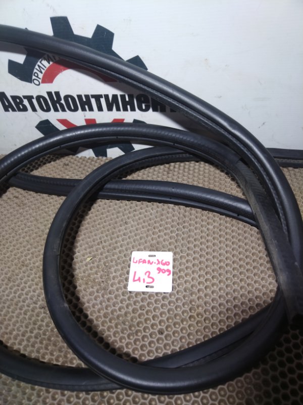 Уплотнительная резинка боковой двери, 1000 рублей, Красноярск