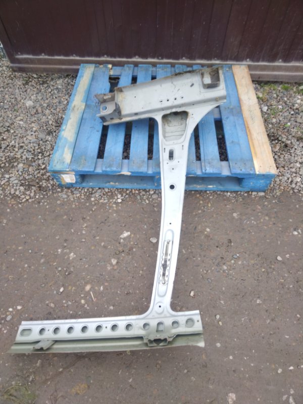 Стойка кузова, 2000 рублей, Красноярск