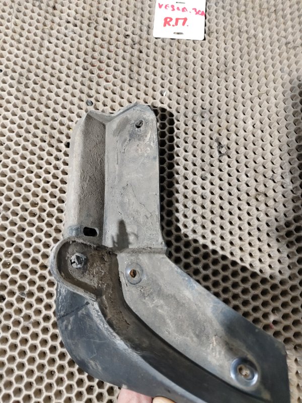 Брызговик, 600 рублей, Красноярск