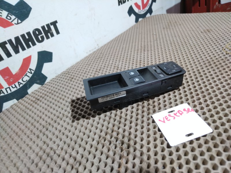 Блок управления стеклоподъемниками, 2000 рублей, Красноярск