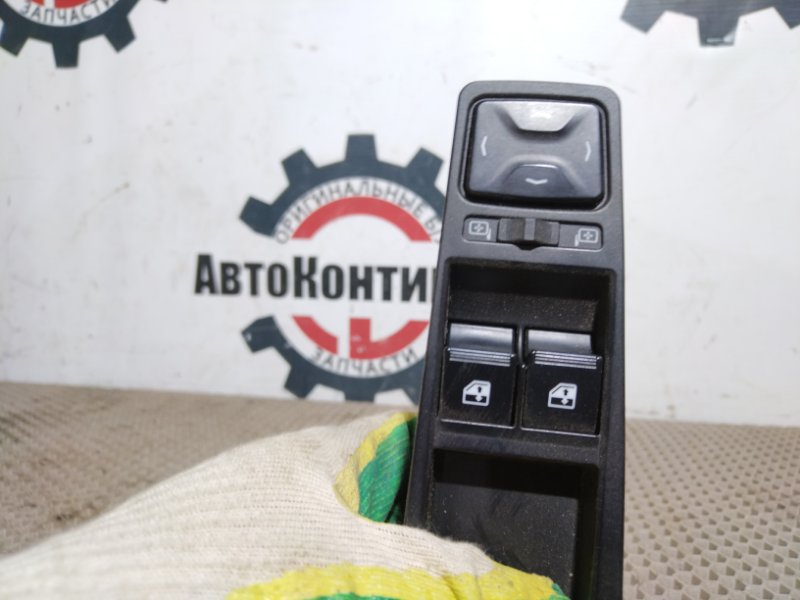 Блок управления стеклоподъемниками, 2000 рублей, Красноярск