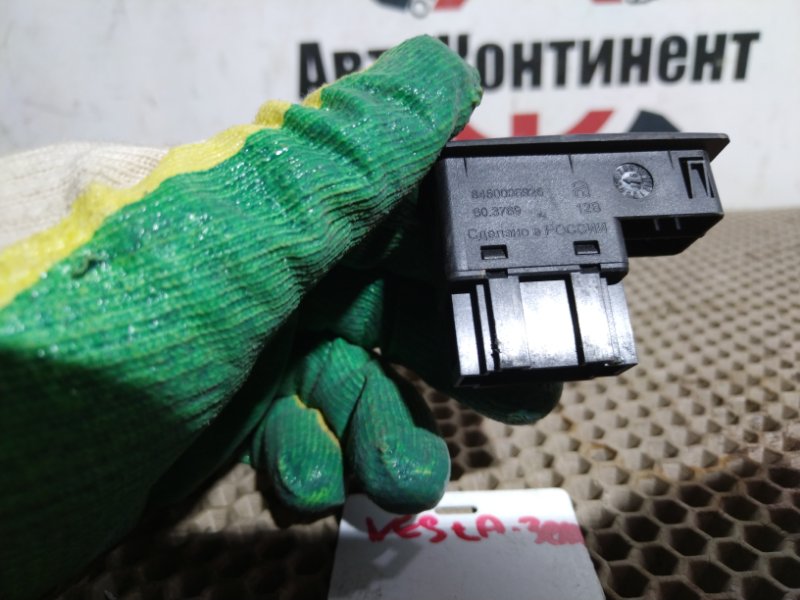 Кнопка стеклоподъемника, 500 рублей, Красноярск