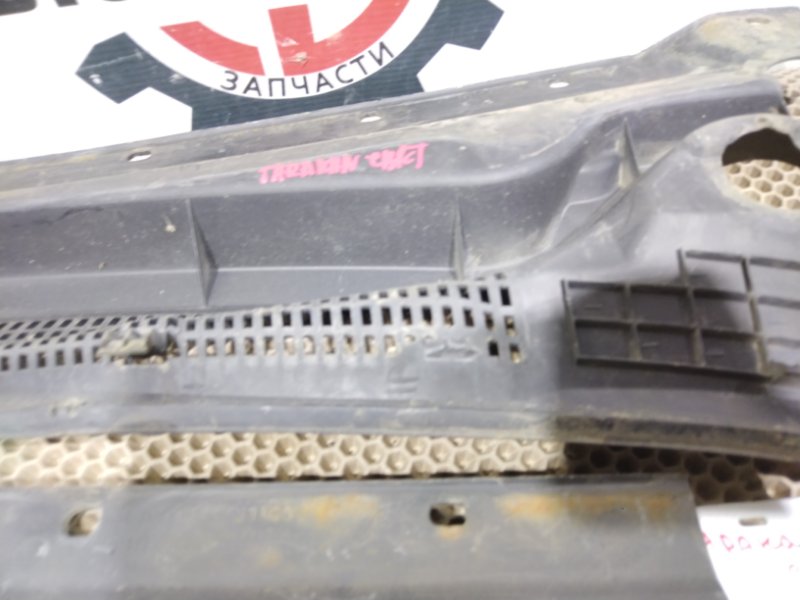 Решетка под лобовое стекло, 2000 рублей, Красноярск