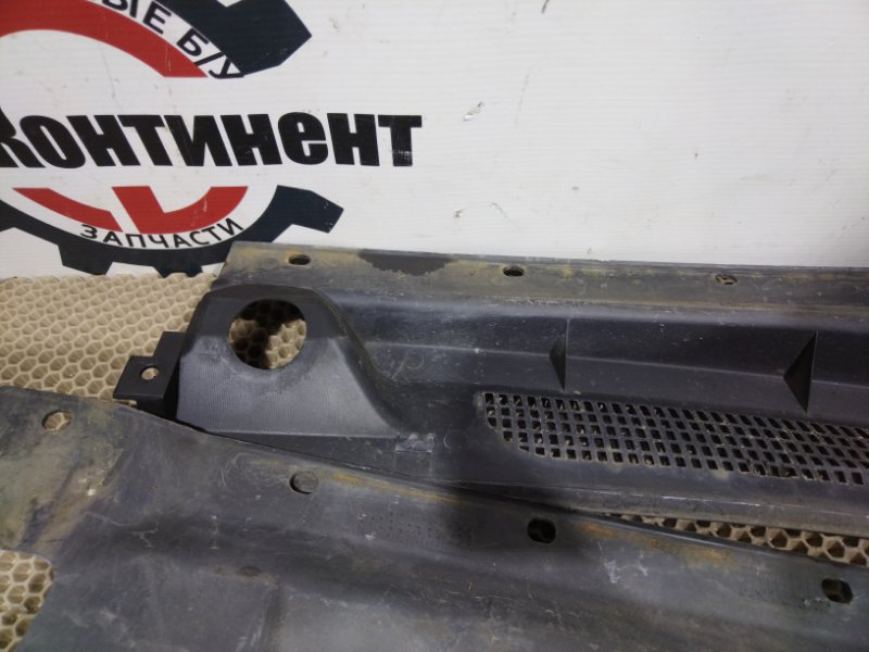 Решетка под лобовое стекло, 2000 рублей, Красноярск