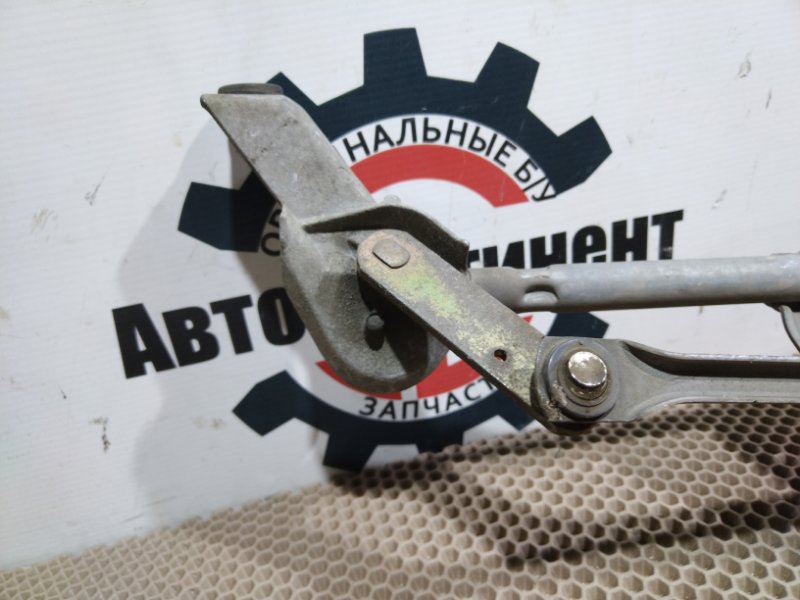 Трапеция дворников, 2000 рублей, Красноярск