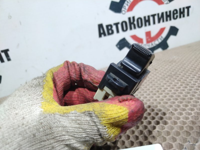 Кнопка стеклоподъемника, 500 рублей, Красноярск