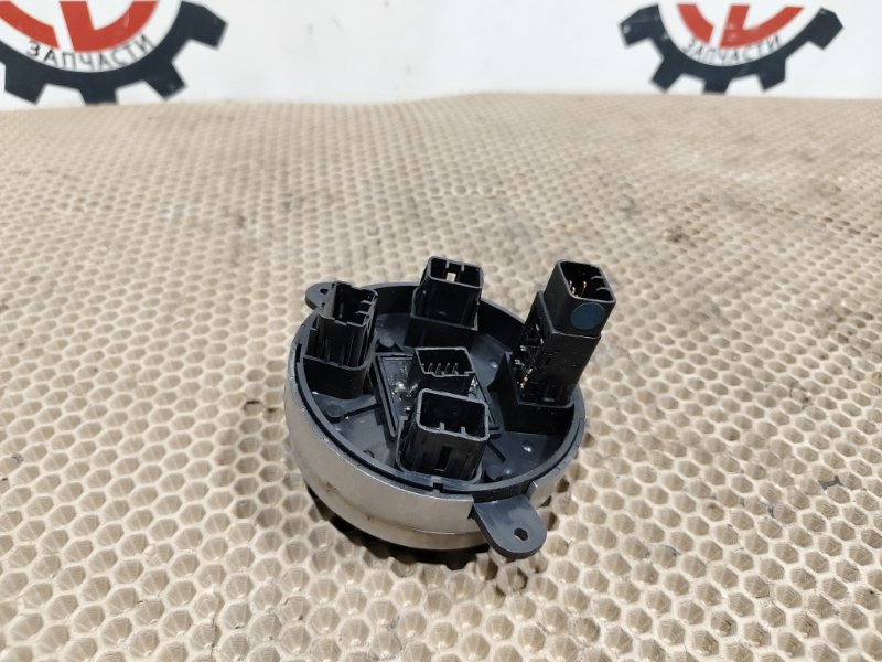 Блок управления зеркалами, 1000 рублей, Красноярск