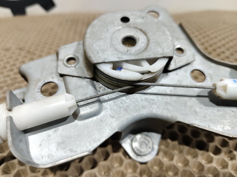 Стеклоподъемник, 2000 рублей, Красноярск