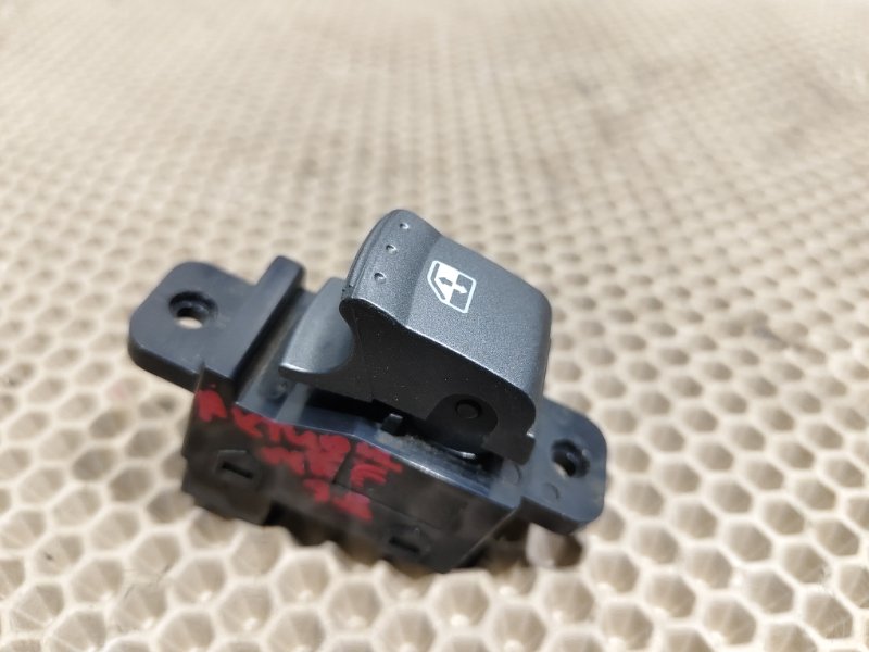 Кнопка стеклоподъемника, 500 рублей, Красноярск