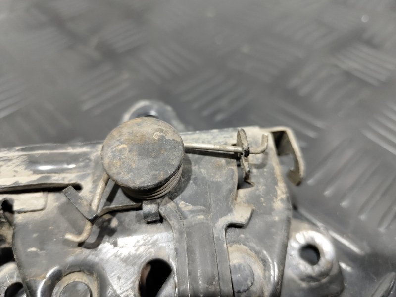 Замок капота, 500 рублей, Красноярск