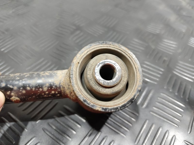 Тяга задняя, 1000 рублей, Красноярск