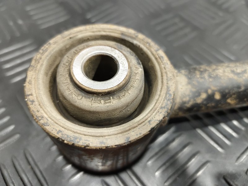 Тяга задняя, 1000 рублей, Красноярск