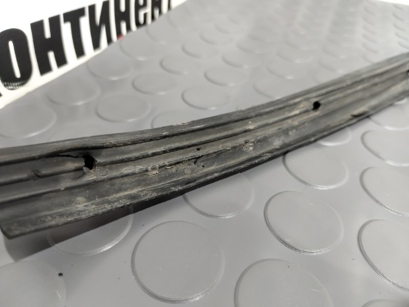 уплотнительная резинка решетки под лобовое сткло, 1000 рублей, Красноярск